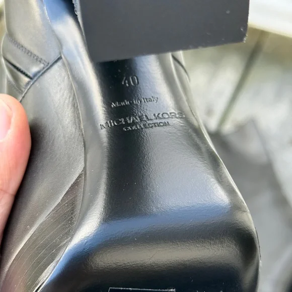 Michael KORS Emmy Runway Platform Boot Genuine Leather- Michael Kors Collection - Picture 5 of 8